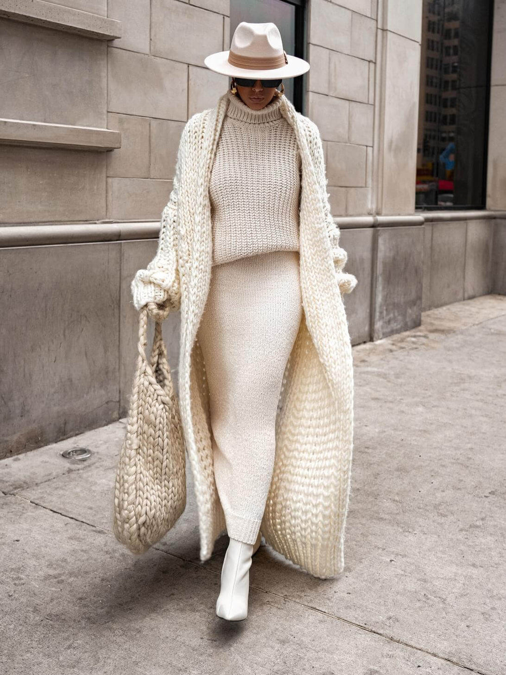Ivory™| Stickmantel