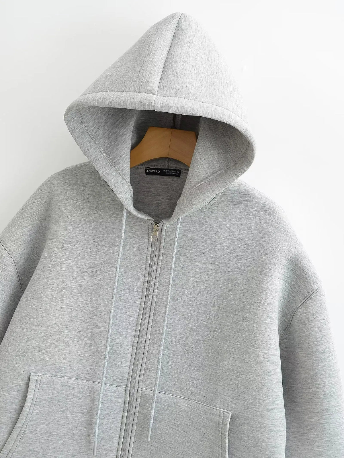 VEUGER MODEHOUS - Lätt och avslappnad zip-jacka